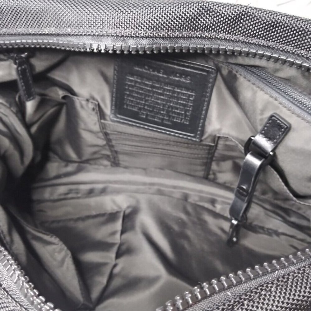 Michael Kors Parker Messenger Bag Black Shoulder Bag - Picture 7 of 12